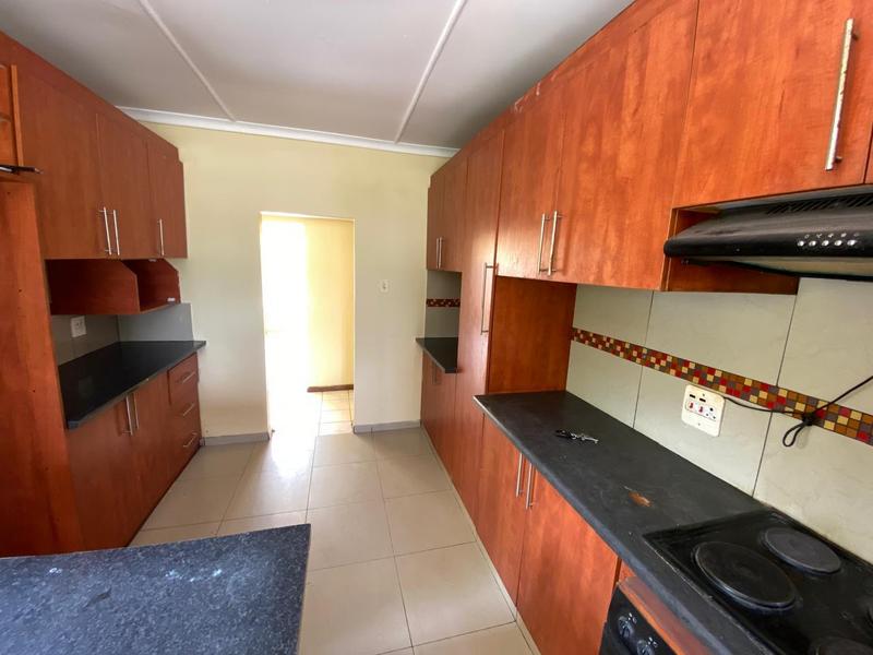 4 Bedroom Property for Sale in Riviera Northern Cape